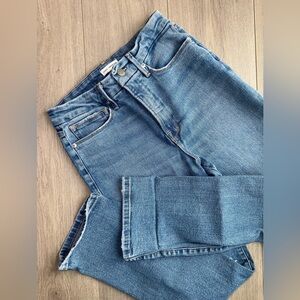 Good American Women’s GOOD CURVE STRAIGHT JEANS Light Wash Straight Ankle Denim